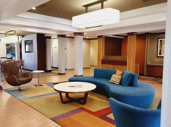 Hotel Fairfield & By Marriott 3*